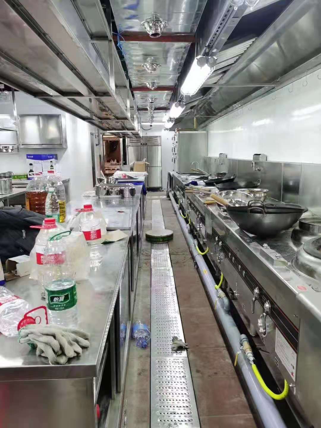 学校食堂麻豆91精品91久久久设备2