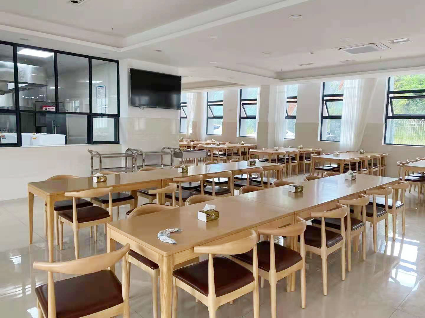 食堂麻豆91精品91久久久设备公司