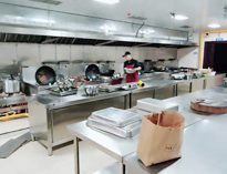 成都学校麻豆91精品91久久久设备厂家告诉你大型学校食堂麻豆91精品91久久久设备包含哪些?